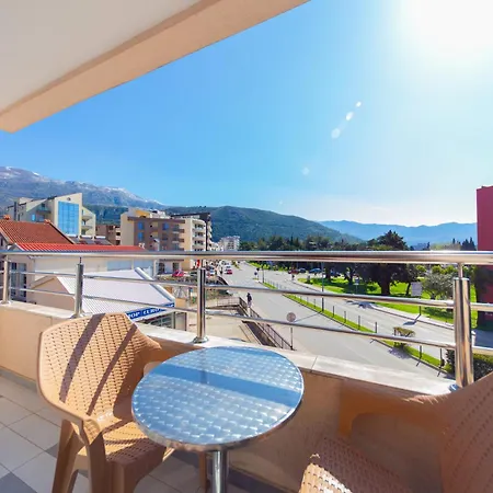 Sms Apartments Budua Esterno foto