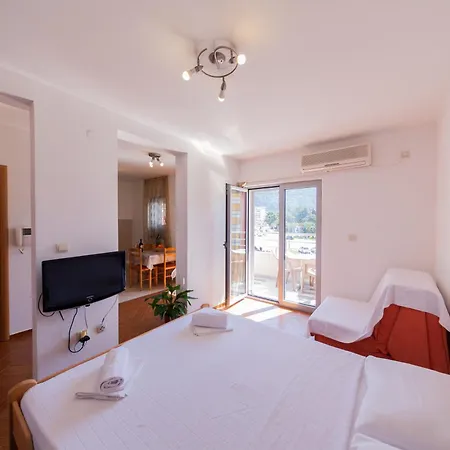 Sms Apartments Budua Esterno foto