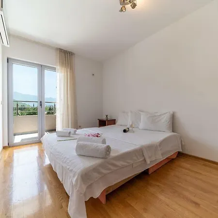 Sms Apartments Budua Esterno foto