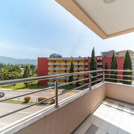 Sms Apartments Budua Esterno foto