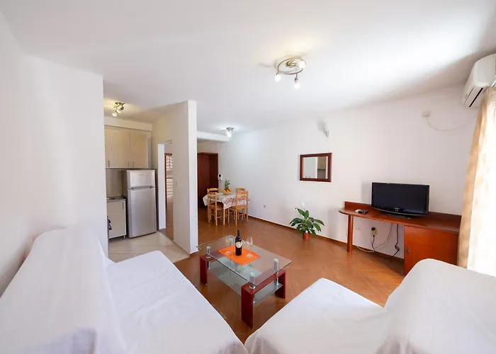 Sms Apartments